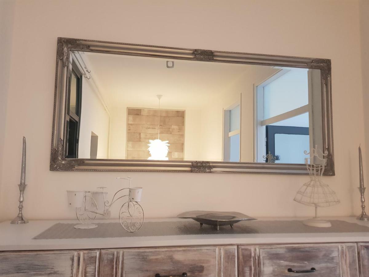 Downtown'S Pearl Apartment Pécs Exterior photo
